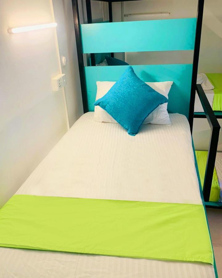 Vitamin Sea Hostel Inn Zuid-Dikwella Buitenkant foto